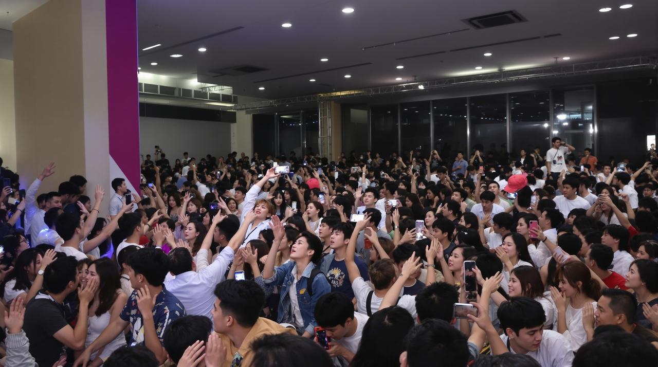 91视频2026年度影迷见面会